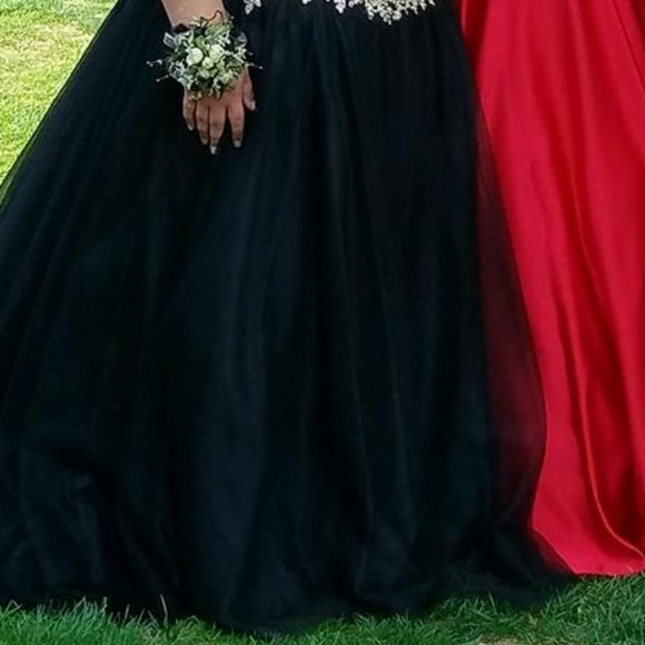 Dresses & Skirts - Prom dress